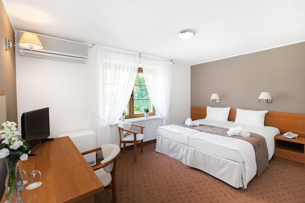 Hotel Dębowa Góra Active&SPA Łąck Exterior foto